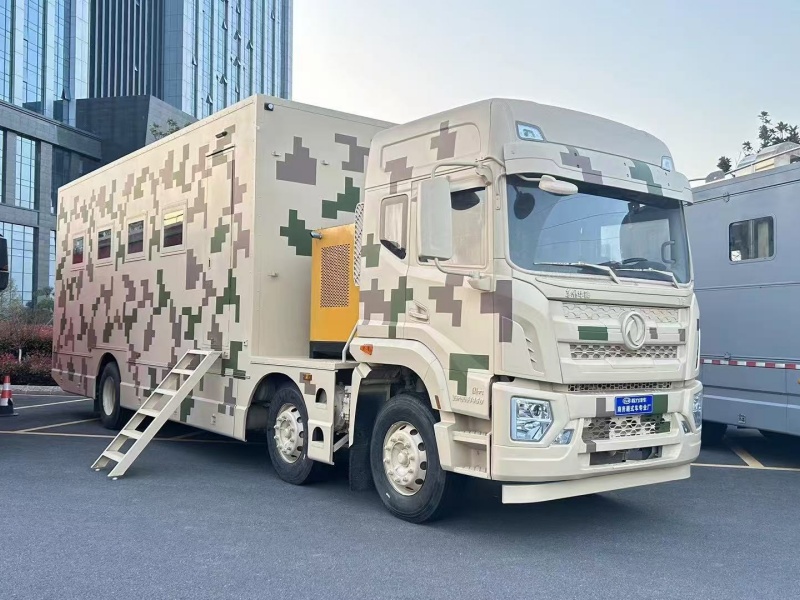 東風(fēng)天錦宿營車（24人）